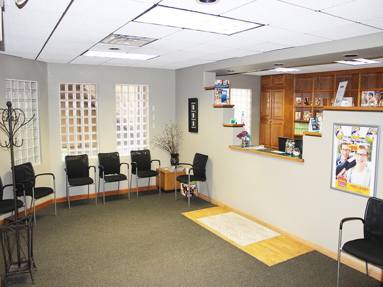 More Photos Of 1371 E Hecla Dr, Louisville Office For Sale
