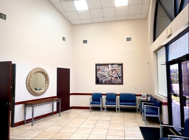 More Photos Of 3326 Watters Rd, Pasadena Medical For Sale