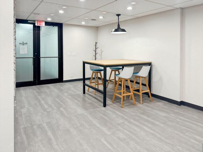 More Photos Of 2340 S River Rd, Des Plaines Coworking Space