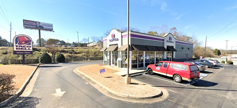 Primary Photo Of 710 9th Ave N, Bessemer General Retail For Sale