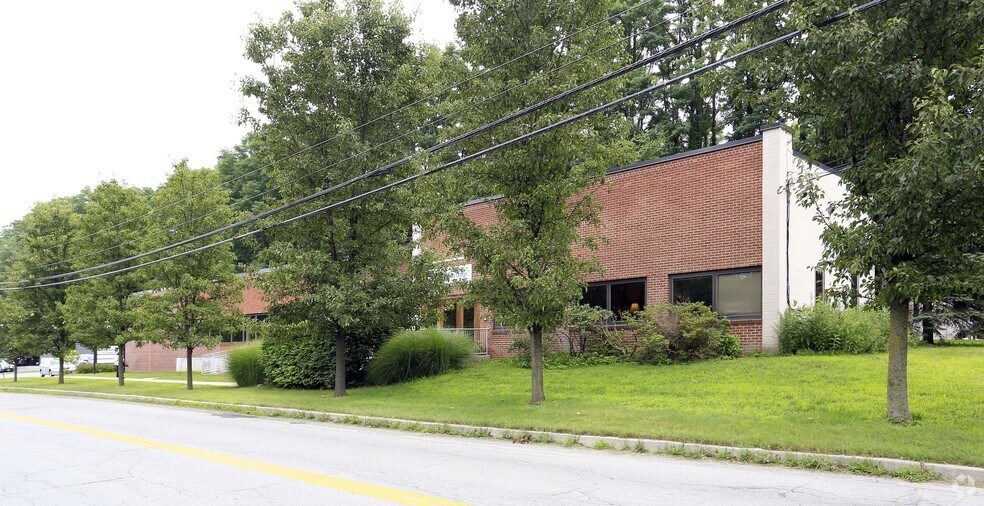 More Photos Of 333 Adams St, Bedford Hills Light Distribution For Lease