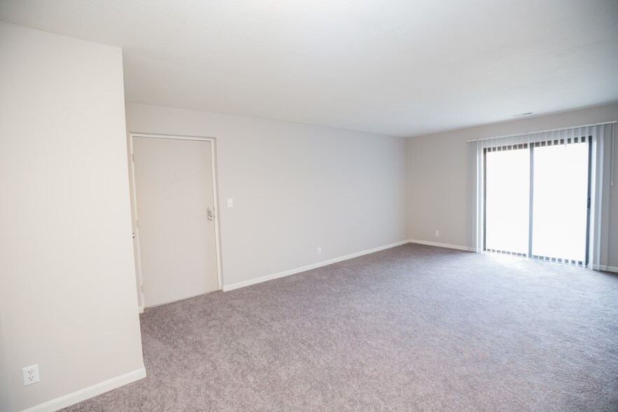 More Photos Of 480 Pedretti Ave, Cincinnati Apartments For Sale