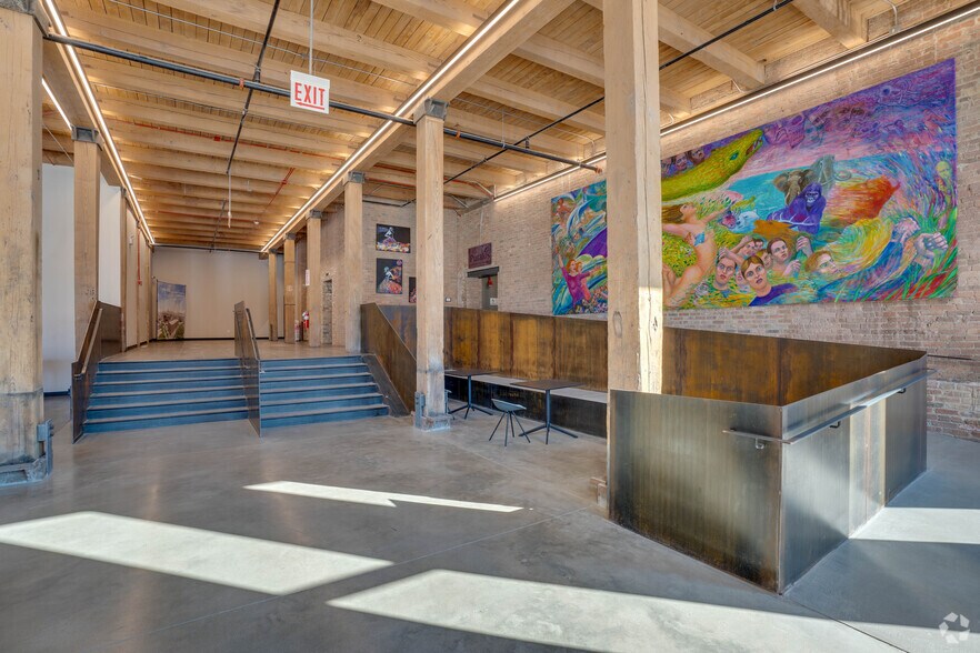 More Photos Of 924 W 19th Pl, Chicago Loft Creative Space For Lease