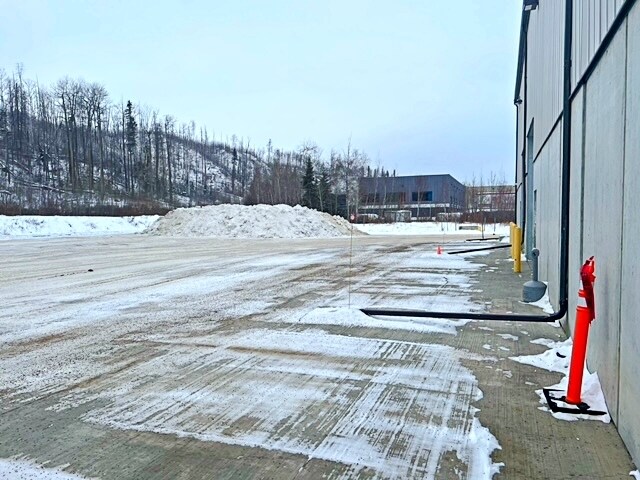 More Photos Of 885 Memorial Dr, Wood Buffalo Warehouse For Lease