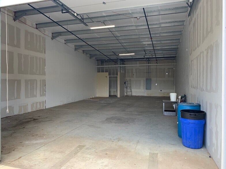 More Photos Of 6101 Washington St, Denver Warehouse For Sale