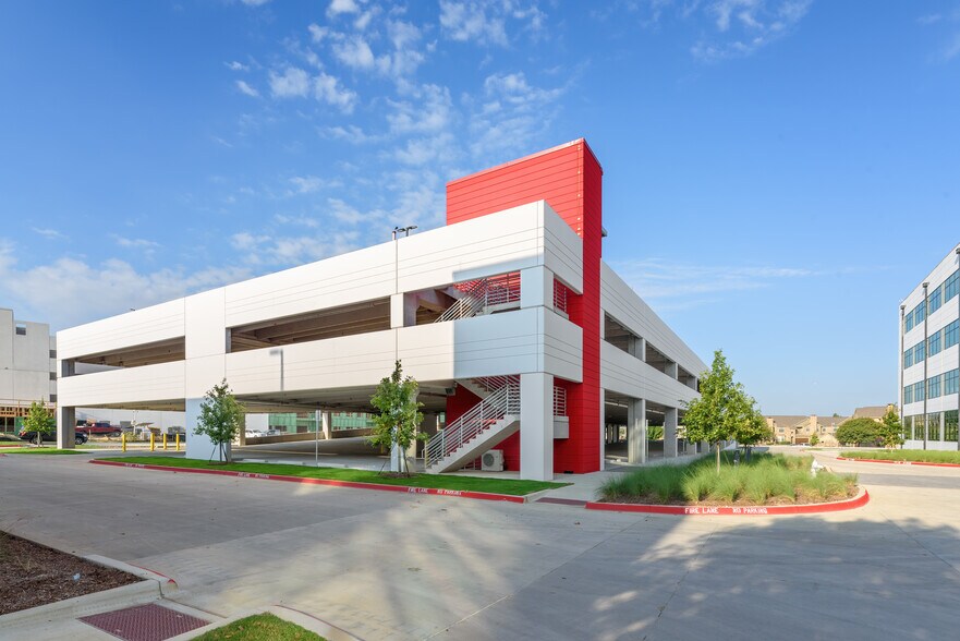 More Photos Of 1961 SH 121, Lewisville Unknown For Lease