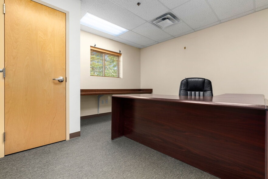 More Photos Of 3 Ajootian Way, Middleton Warehouse For Sale