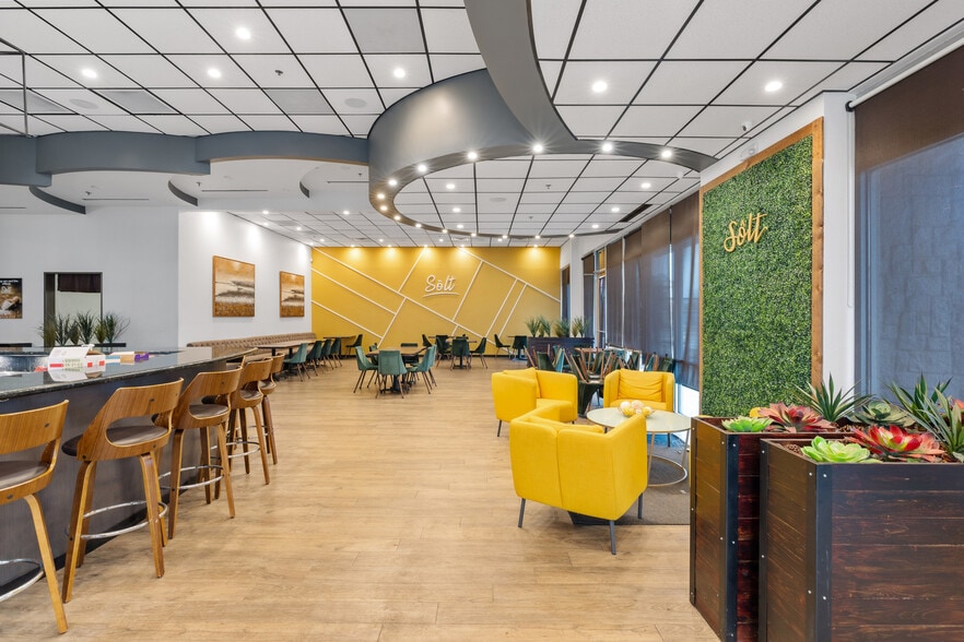 More Photos Of 830 University Dr E, College Station Restaurant For Lease