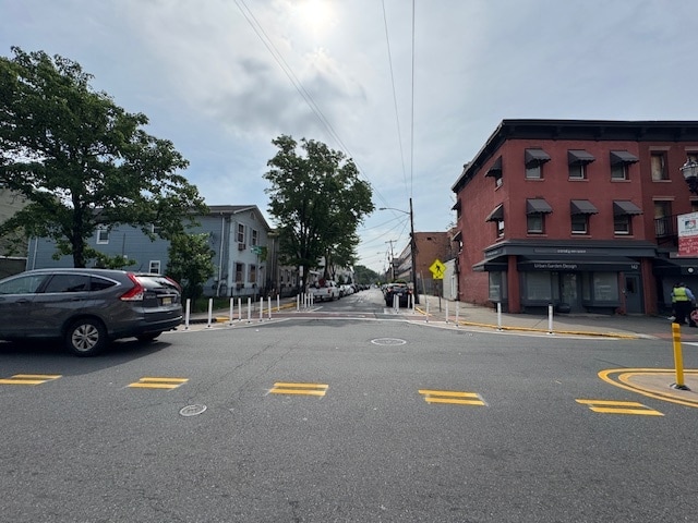 More Photos Of 137 Monticello Ave, Jersey City Storefront Retail Office For Lease