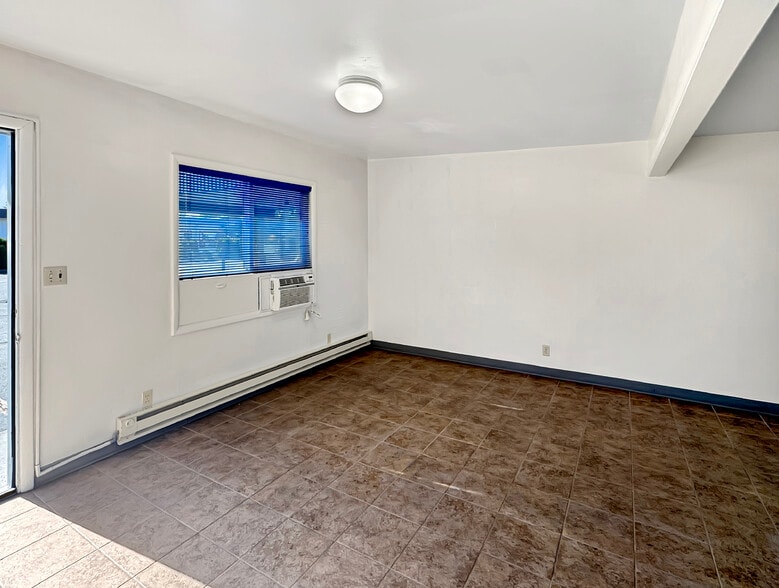 More Photos Of 671 NE Greenwood Ave, Bend Office For Lease