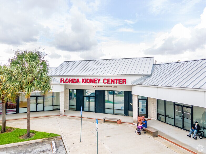 More Photos Of 3131-3231 W Inverrary Blvd, Lauderhill Unknown For Lease