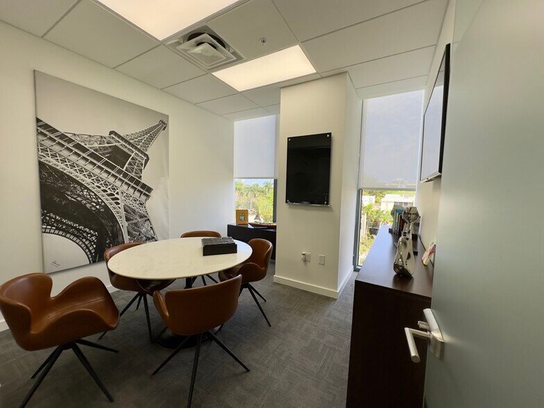 More Photos Of 2980 NE 207th St, Aventura Office Residential For Lease