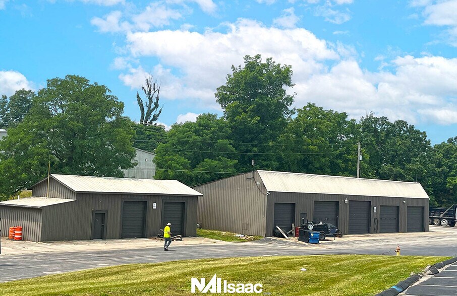 More Photos Of 1 Mill Creek Park, Frankfort Unknown For Lease
