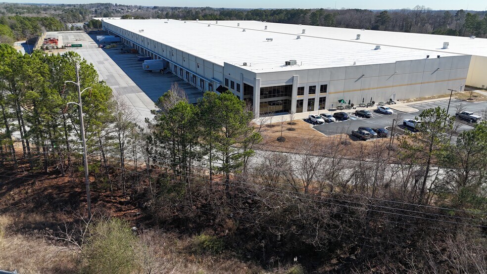 More Photos Of 7310 Oakley Industrial Blvd, Fairburn Warehouse For Lease