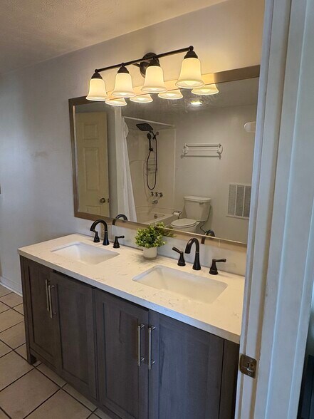 More Photos Of 46 Jefferson St, Brookville Storefront Retail Residential For Sale