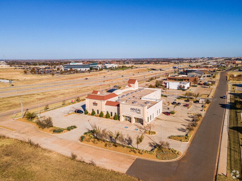 More Photos Of 6200 W Memorial Rd, Oklahoma City General Retail For Lease