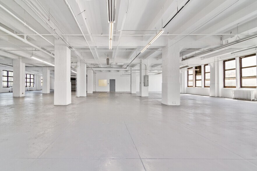 More Photos Of 438-448 W 37th St, New York Apartments For Lease