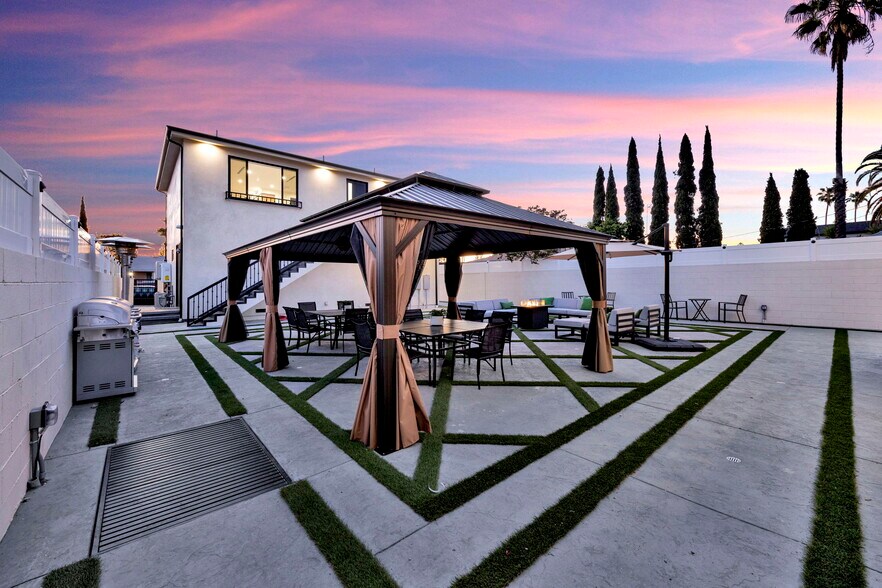 More Photos Of 7410 Denny Ave, Sun Valley Healthcare For Sale