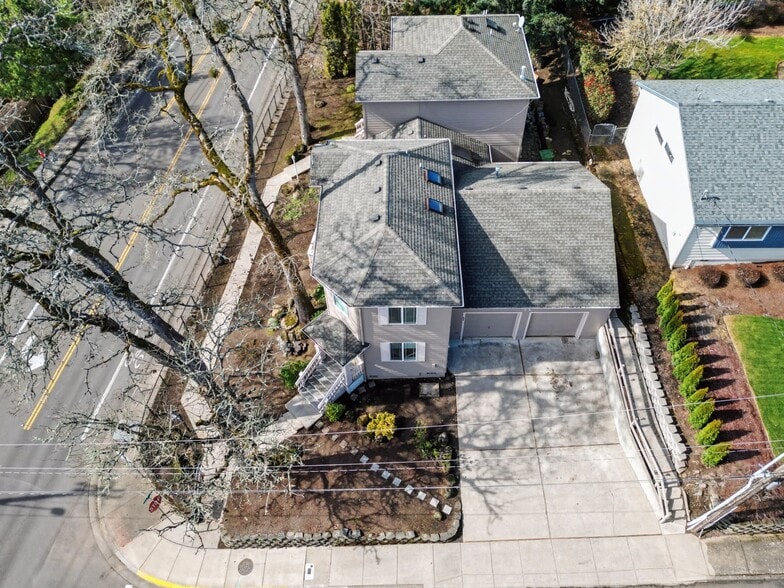 More Photos Of 505 Woodland Dr NW, Salem Multifamily For Sale