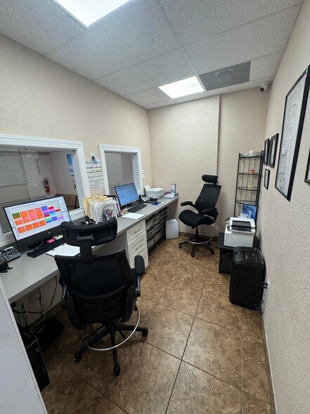 More Photos Of 1696 S Military Trl, West Palm Beach Medical For Lease