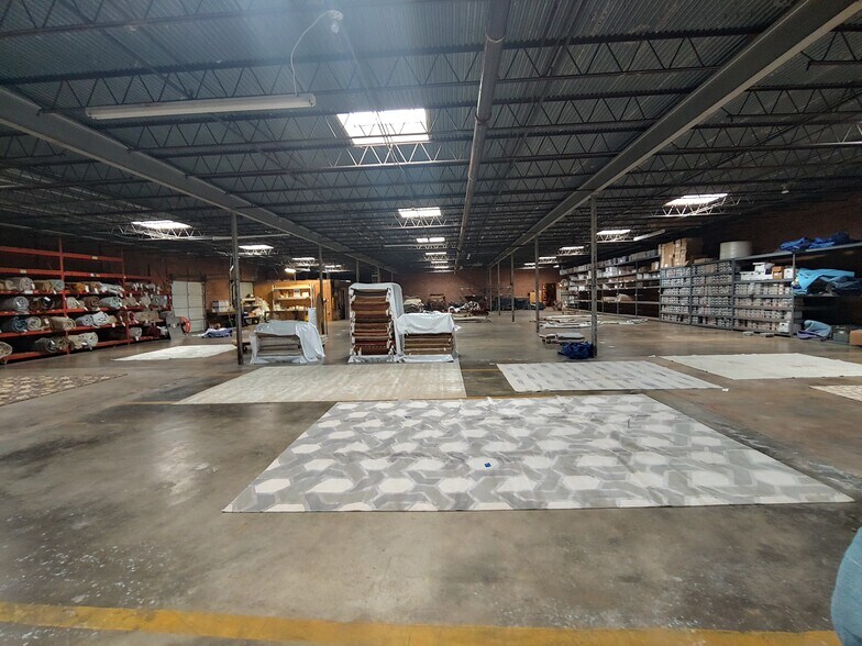 More Photos Of 500 Ennis St, High Point Warehouse For Sale