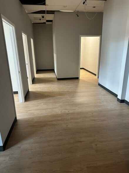 More Photos Of 2640 SW Metropolitan Pky, Atlanta General Retail For Lease