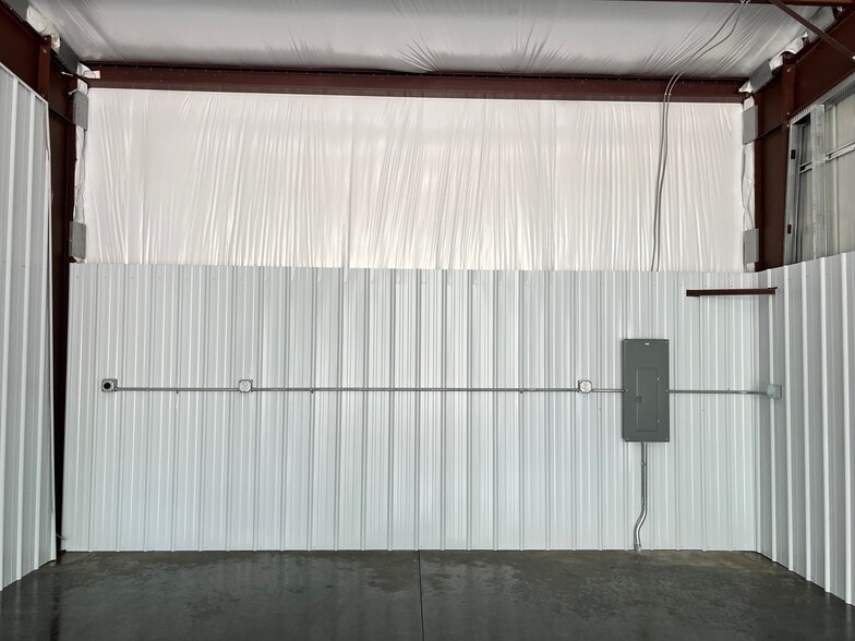 More Photos Of 660 NE US Highway 24, Topeka Industrial For Lease