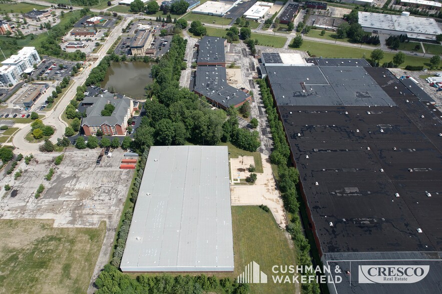 More Photos Of 30700 Aurora Rd, Solon Warehouse For Lease