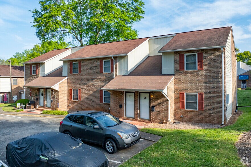 Primary Photo Of 908 Hampton St, Shelby Apartments For Sale