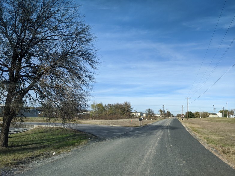 More Photos Of 4300 Burch Dr, Del Valle Land For Lease