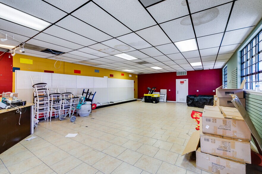 More Photos Of 1520 E Palmdale Blvd, Palmdale Carwash For Sale