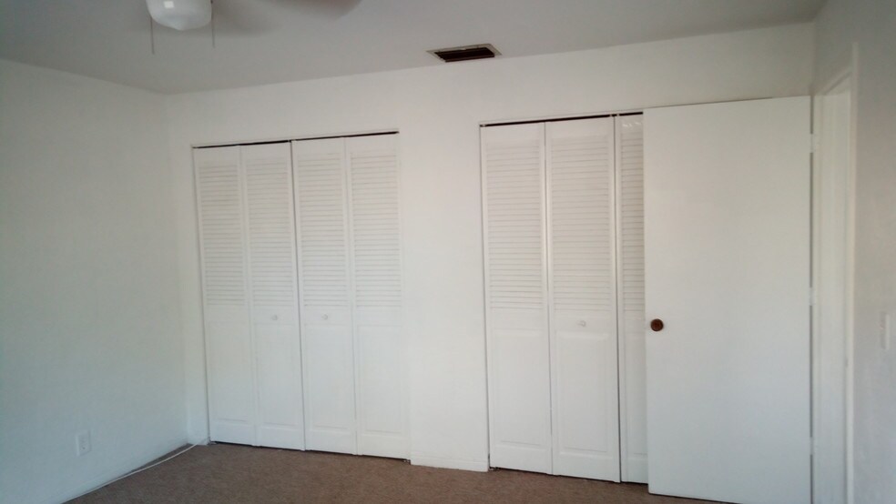 More Photos Of 102 Lullwater St, Deltona Apartments For Sale