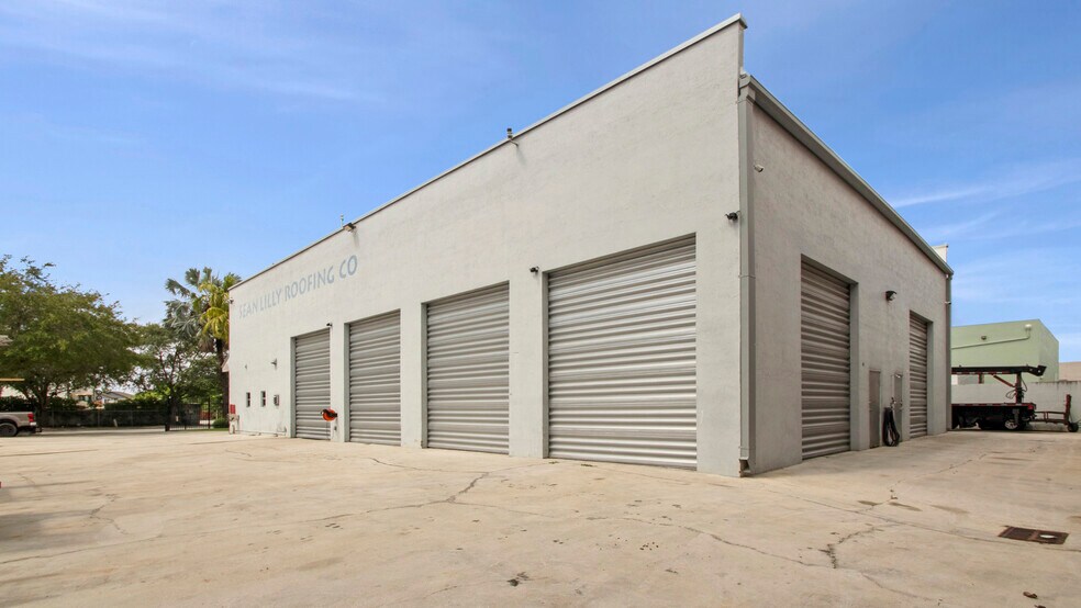 More Photos Of 14701 SW 137th St, Miami Light Distribution For Lease