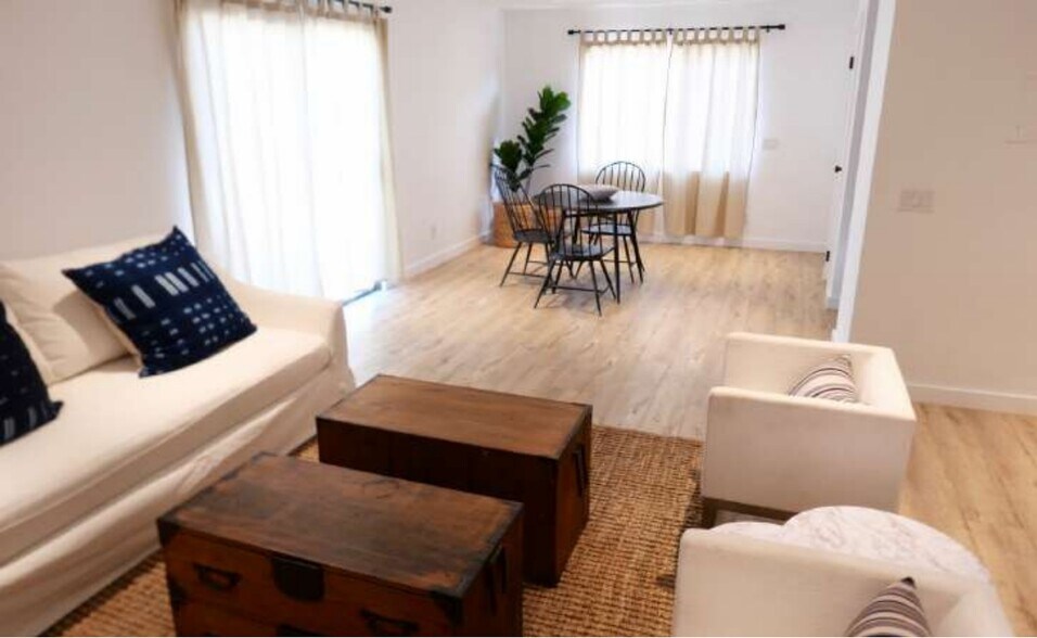 More Photos Of 2640 Dalton Ave, Los Angeles Apartments For Sale