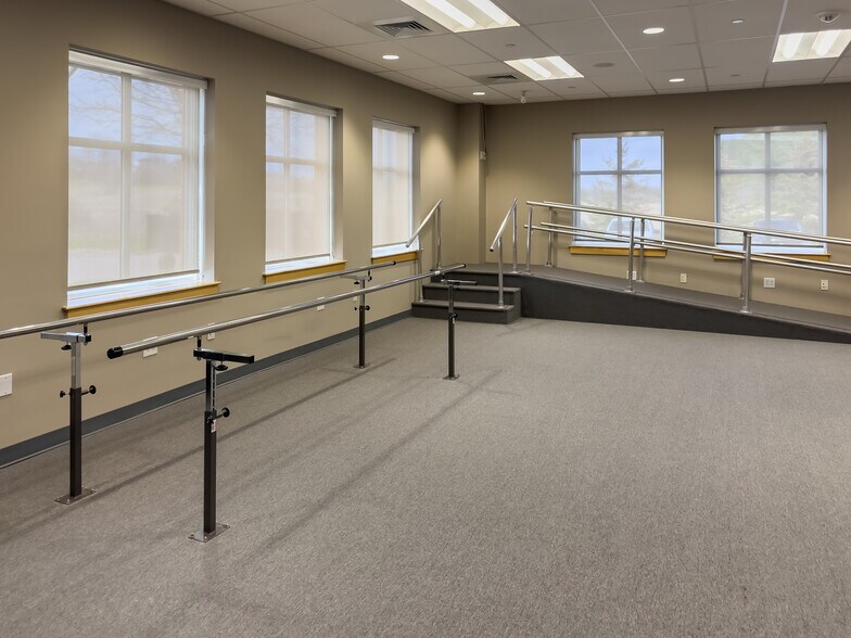 More Photos Of 193 Tilley Dr, South Burlington Office For Sale
