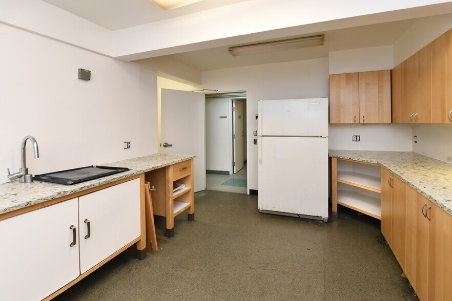 More Photos Of 2320 Channing Way, Berkeley Office For Sale