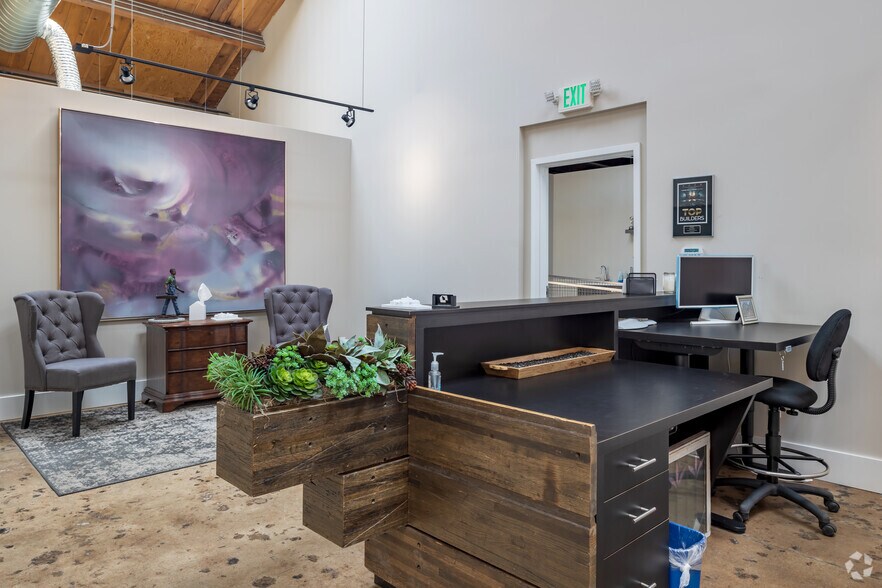 More Photos Of 1361 S Broadway, Denver Storefront Retail Office For Lease