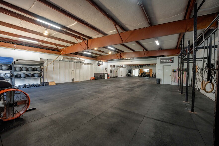 More Photos Of 8171 Kekaha Rd, Kekaha Storefront For Sale