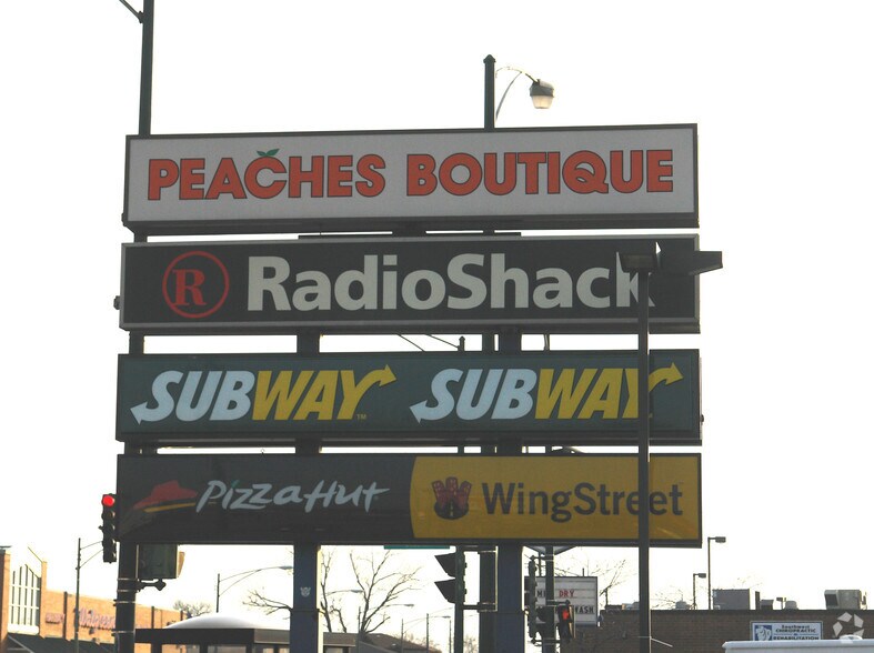 More Photos Of 5893-5915 S Archer Ave, Chicago Freestanding For Lease