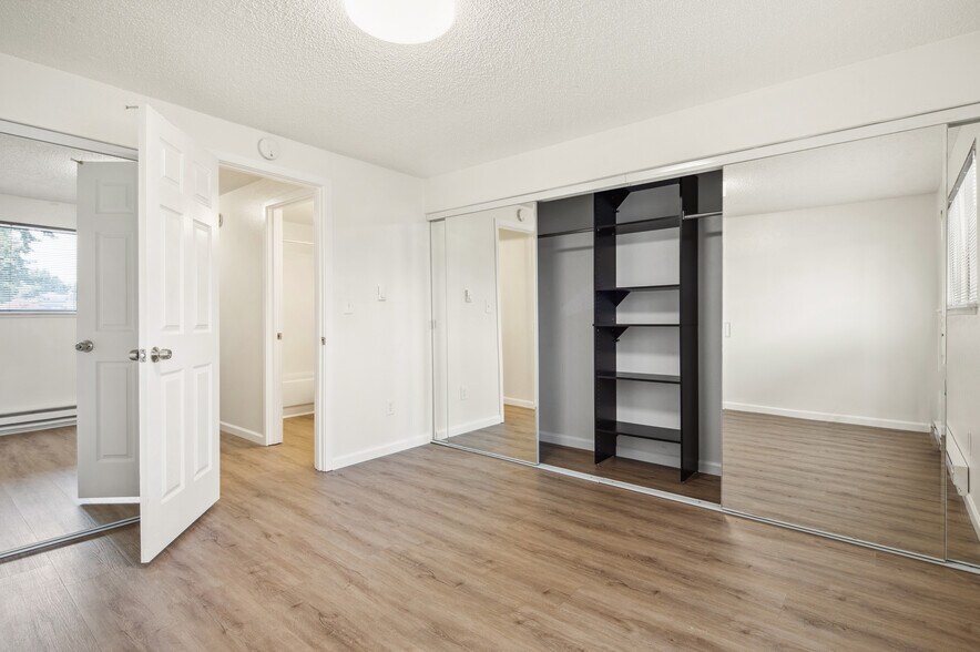 More Photos Of 15455 10th Ave SW, Burien Apartments For Sale