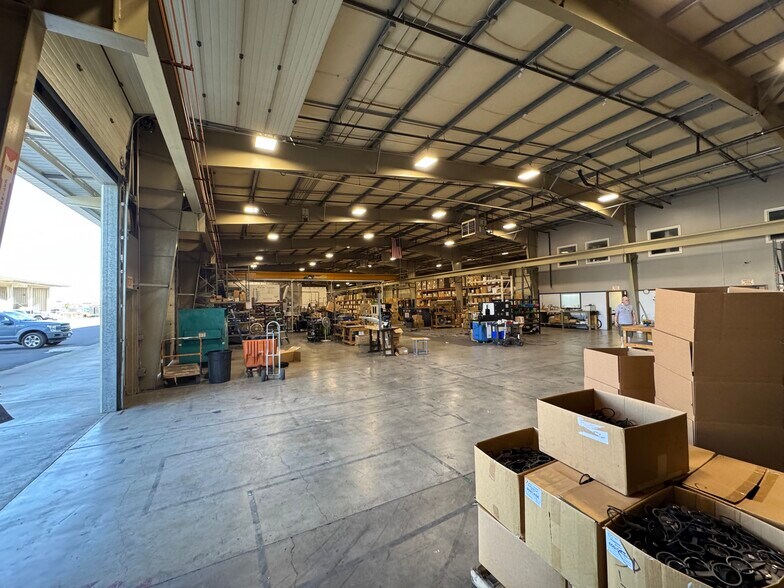 More Photos Of 2900 Sutherland Dr, Union Gap Manufacturing For Lease