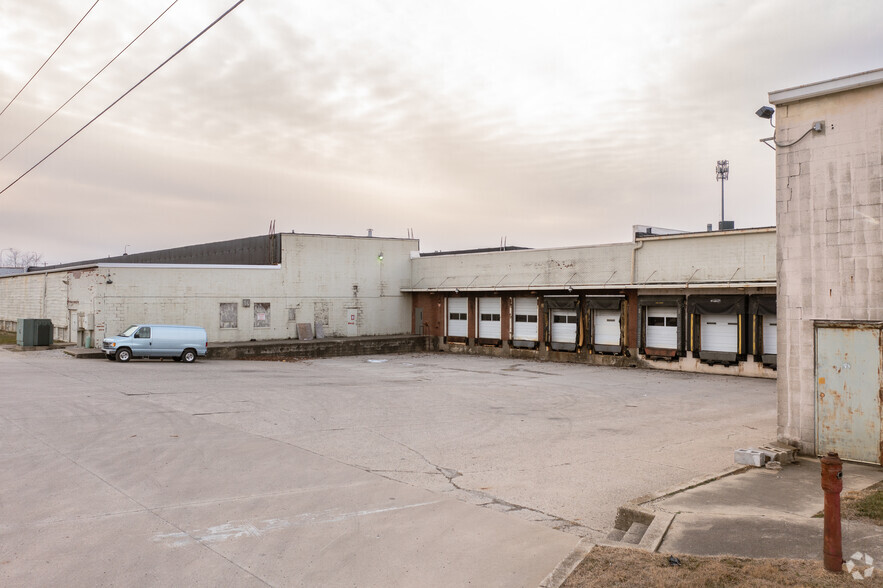 Primary Photo Of 800 S Gilbert St, Danville Warehouse For Lease