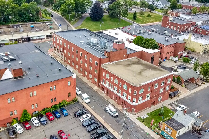 More Photos Of 935 Main St, Manchester Medical For Sale