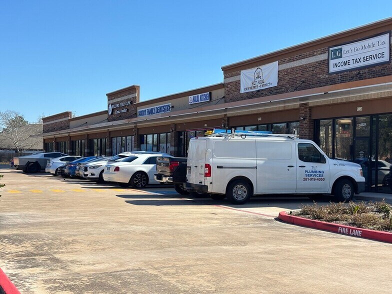Primary Photo Of 12923 W Bellfort Blvd, Sugar Land Storefront Retail Office For Sale
