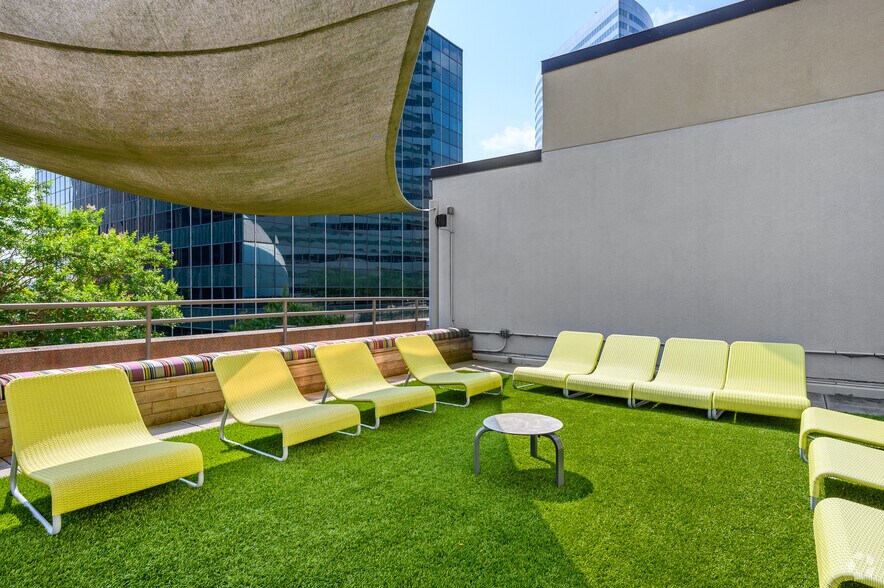 More Photos Of 1100 Wilson Blvd, Arlington Office For Lease