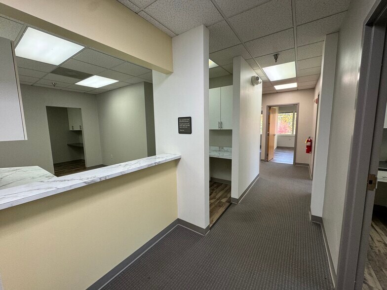 More Photos Of 2400 Corporate Dr, Wexford Medical For Lease