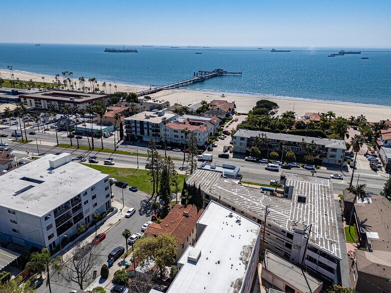 More Photos Of 3 Euclid Ave, Long Beach Multifamily For Sale