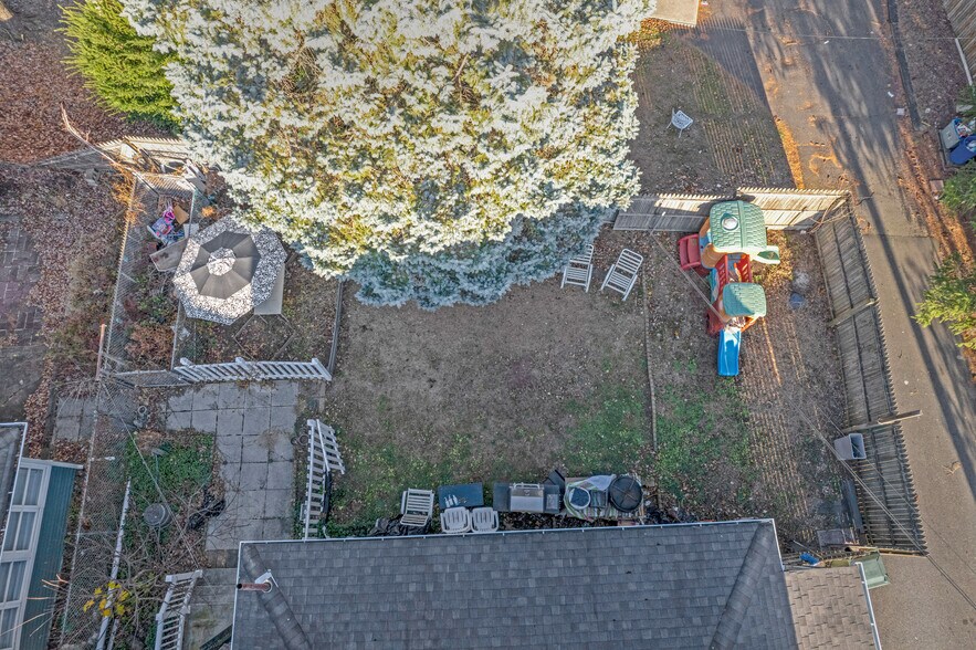 More Photos Of 307 Oak Tree Ave, South Plainfield Storefront Retail Office For Sale