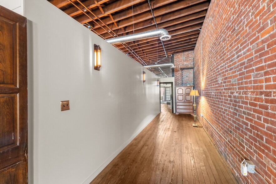 More Photos Of 120 N Elm St, Henderson Storefront Retail Residential For Sale