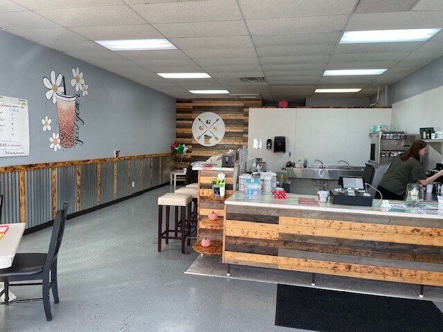 More Photos Of 11632-11660 Winnetka Ave N, Champlin General Retail For Sale